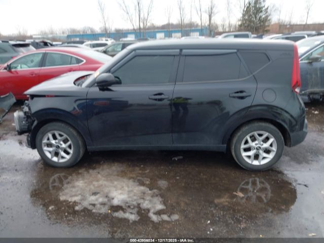 Kia Soul S Image 11