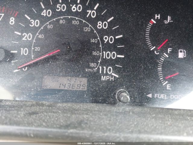 Toyota Corolla Le Image 16