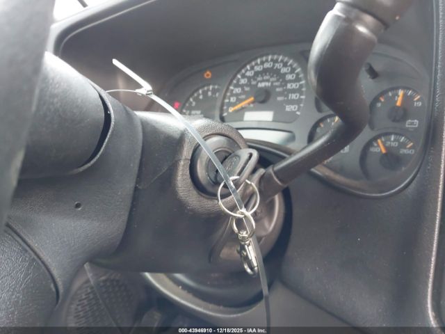 Chevrolet Silverado 1500 Work Truck Image 5