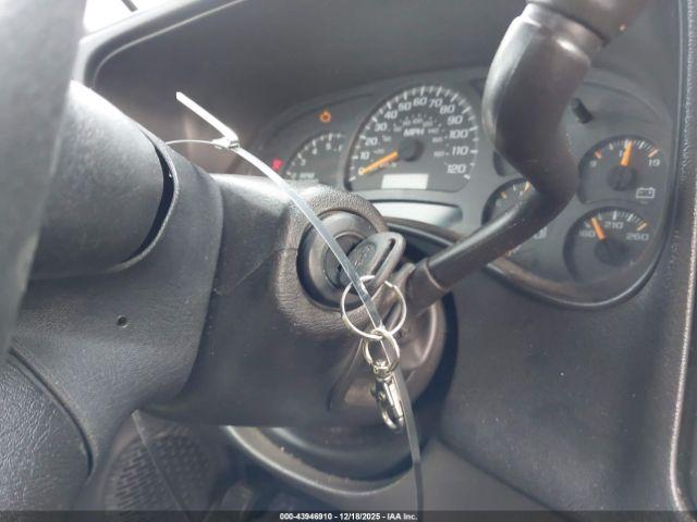 Chevrolet Silverado 1500 Work Truck Image 5