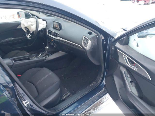 Mazda Mazda3 Sport Image 9