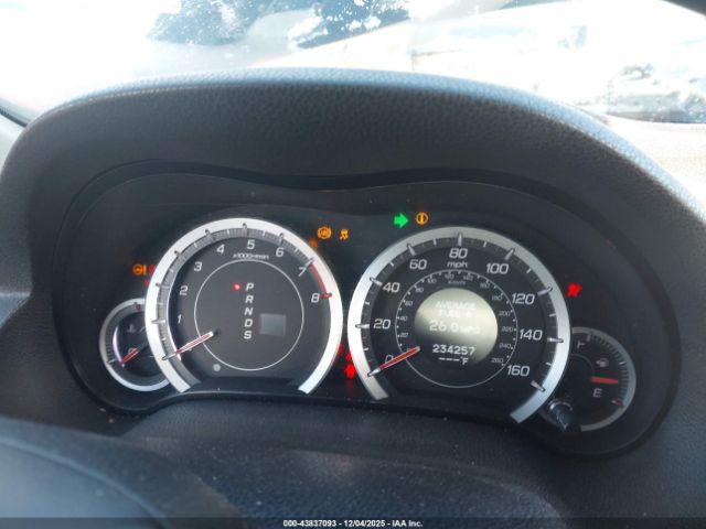 Acura TSX 2.4 Image 8