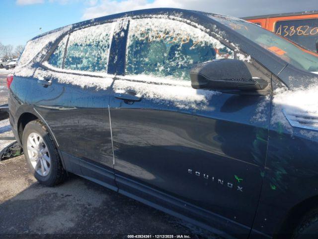 Chevrolet Equinox Ls Image 12