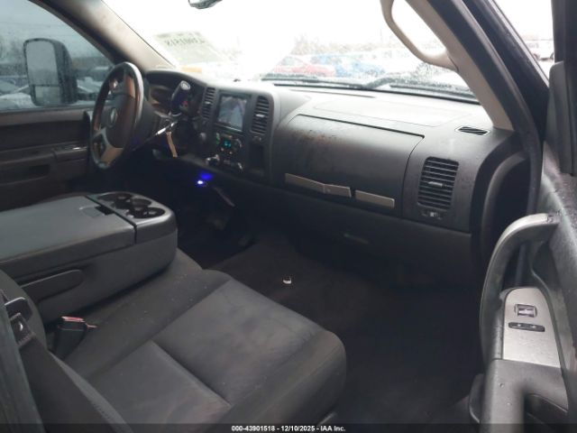 Chevrolet Silverado 2500 Lt Image 6