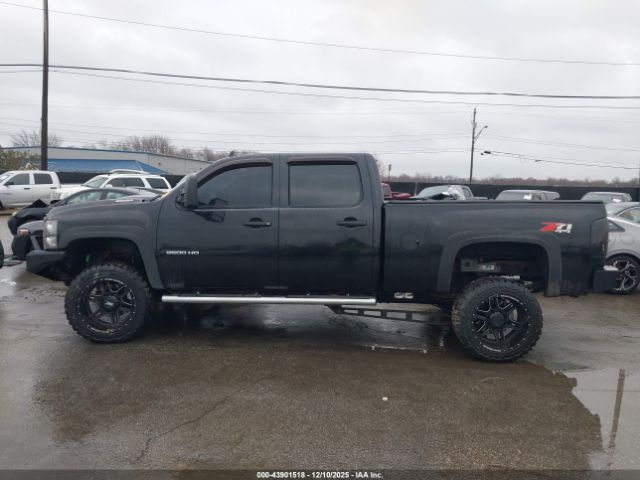 Chevrolet Silverado 2500 Lt Image 2