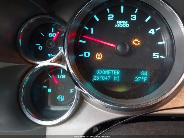 Chevrolet Silverado 2500 Lt Image 16