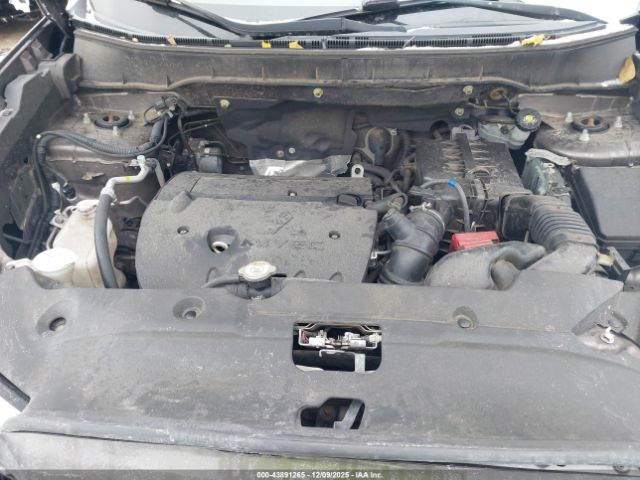 Mitsubishi Outlander 2.0 Es Image 8