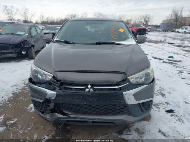 Mitsubishi Outlander 2.0 Es Image 13