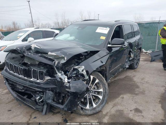 Jeep Grand Cherokee Overland 4x4 Image 16