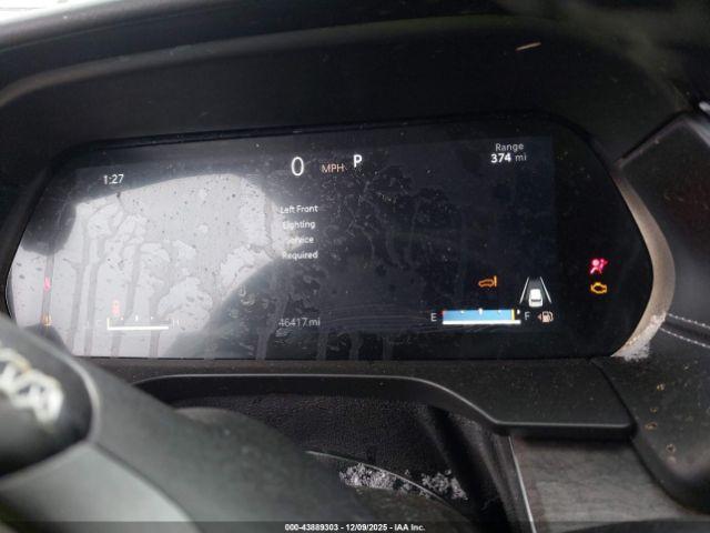 Jeep Grand Cherokee Overland 4x4 Image 3