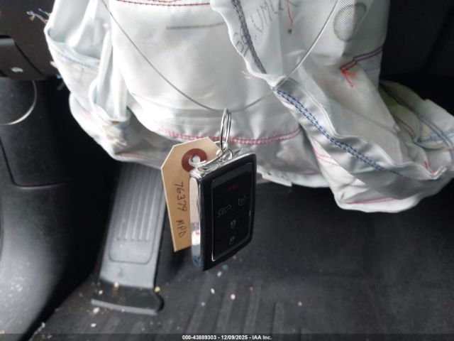 Jeep Grand Cherokee Overland 4x4 Image 5