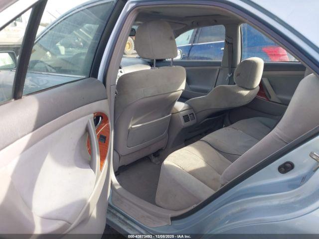 Toyota Camry Xle Image 4