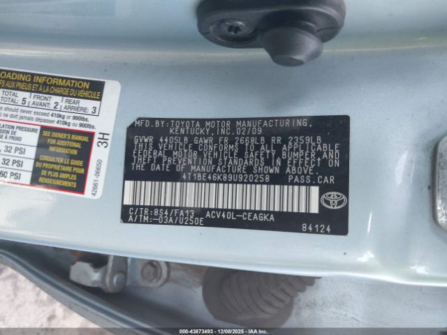 Toyota Camry Xle Image 13