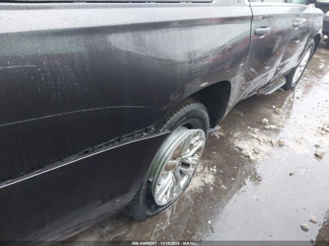 Chevrolet Suburban Lt Image 16