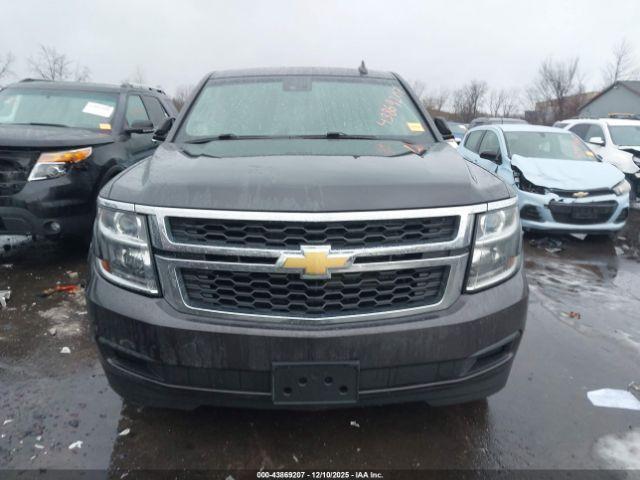 Chevrolet Suburban Lt Image 7