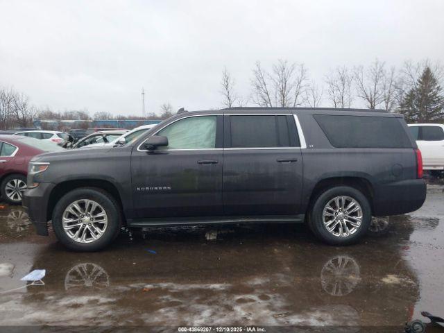 Chevrolet Suburban Lt Image 6