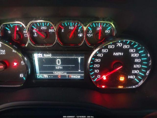 Chevrolet Suburban Lt Image 2