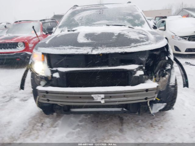 Ford Explorer Limited Image 7