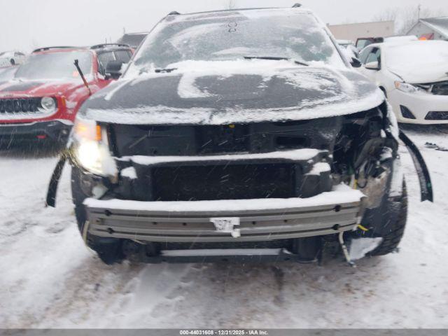 Ford Explorer Limited Image 7