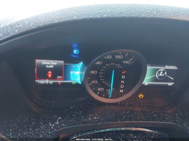 Ford Explorer Limited Image 6