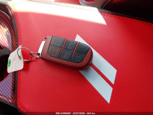 Dodge Challenger 392 Hemi Scat Pack Shaker Image 16