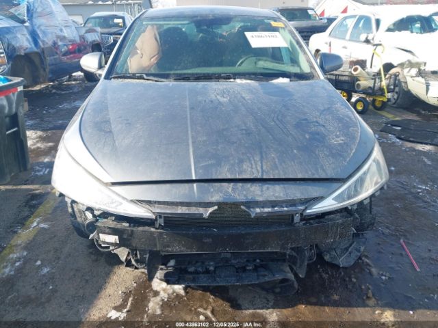 Hyundai ELANTRA Sel Image 9