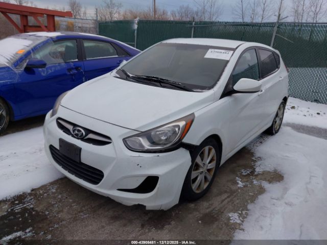 Hyundai ACCENT Se Image 3