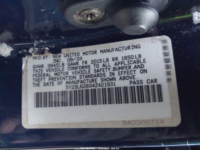 Pontiac Vibe Image 5