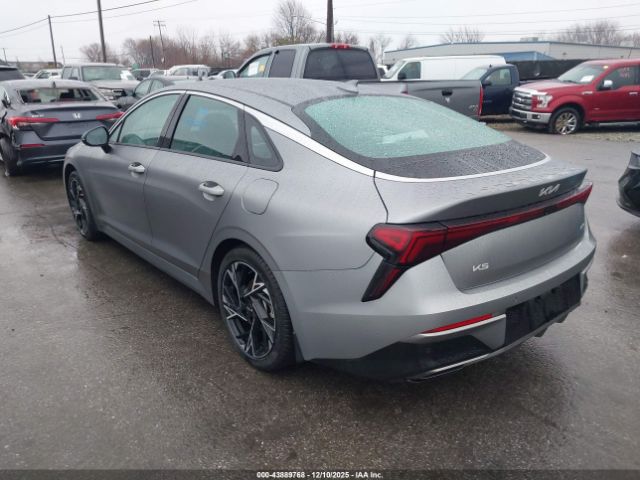 Kia K5 Gt-line Image 2