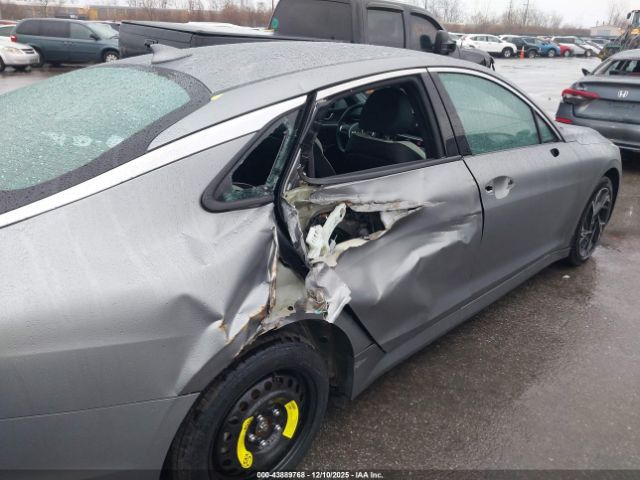 Kia K5 Gt-line Image 5