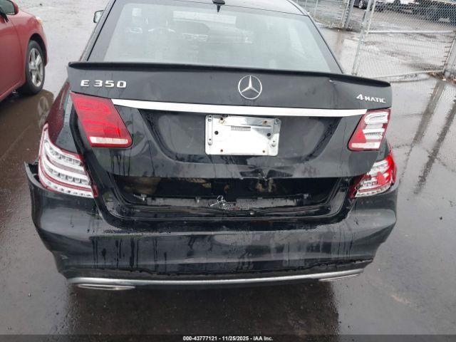 Mercedes-Benz E-Class 4matic Image 14