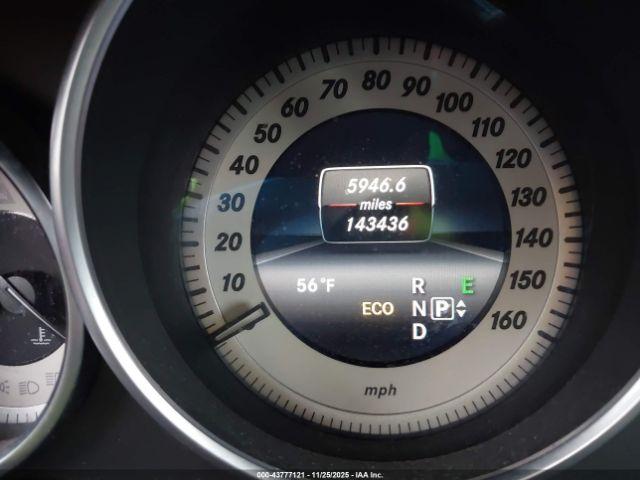 Mercedes-Benz E-Class 4matic Image 4