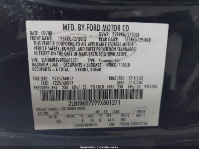 Lincoln Towncar Signature Limited Image 2