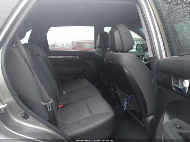 Kia Sorento Lx Image 12