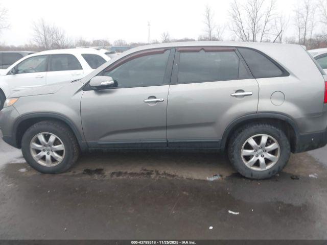 Kia Sorento Lx Image 5