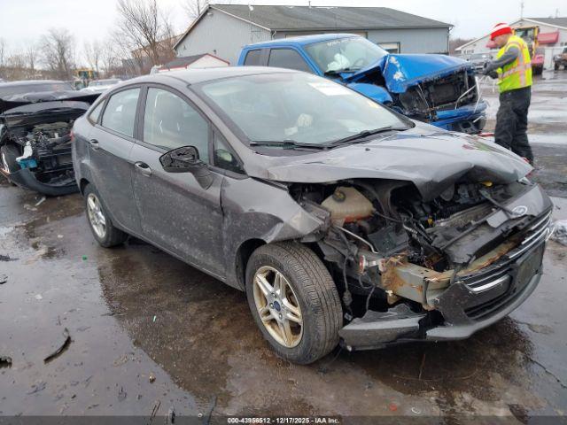  Salvage Ford Fiesta