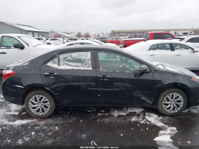 Toyota Corolla Le Image 14